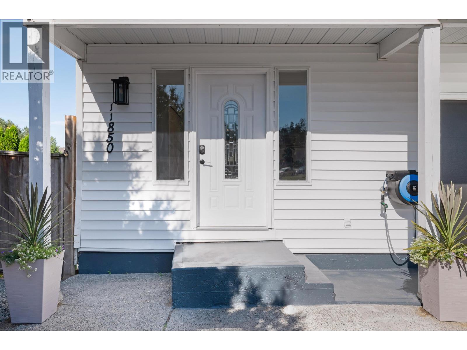 11850 GREENHAVEN COURT, Pitt Meadows