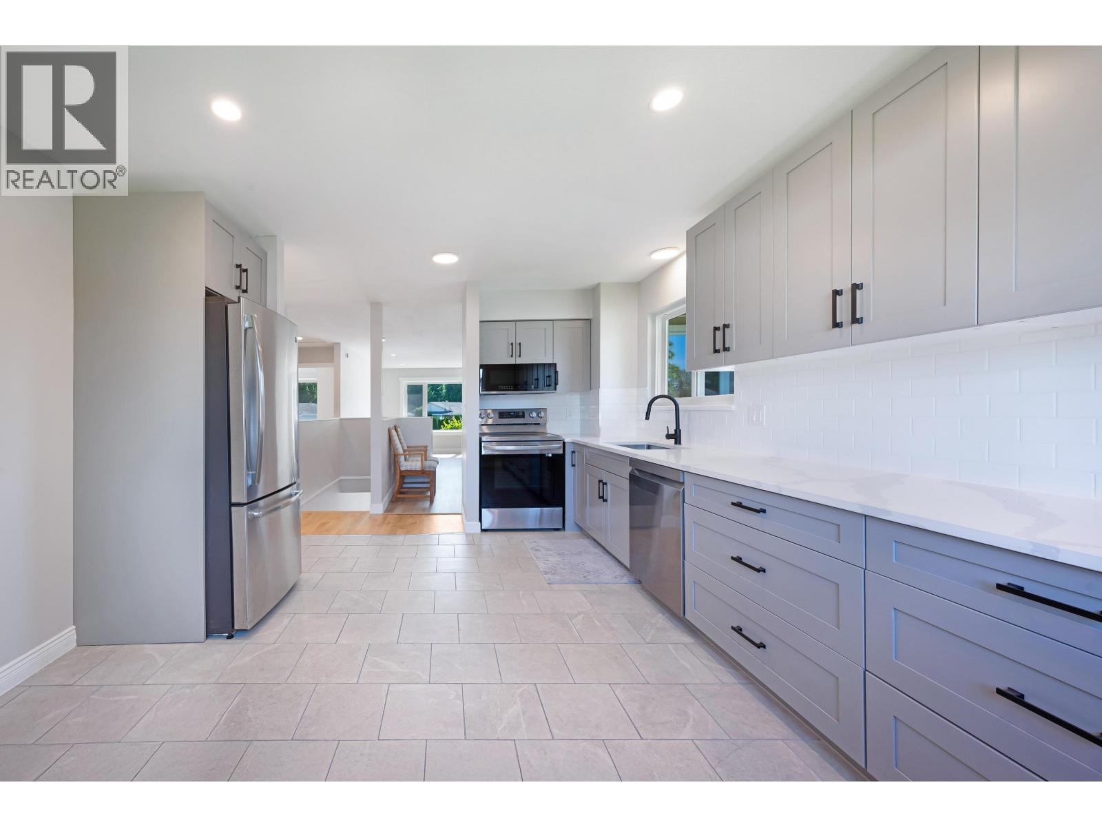 11850 GREENHAVEN COURT, Pitt Meadows