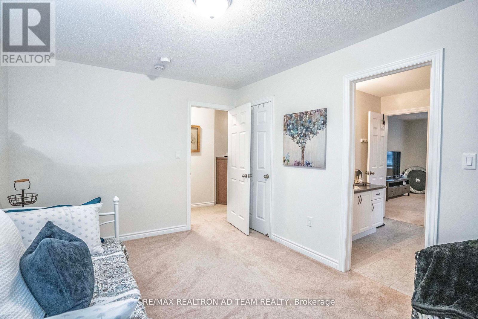 Photo 29 of 11 Kilpatrick Court, Clarington ON