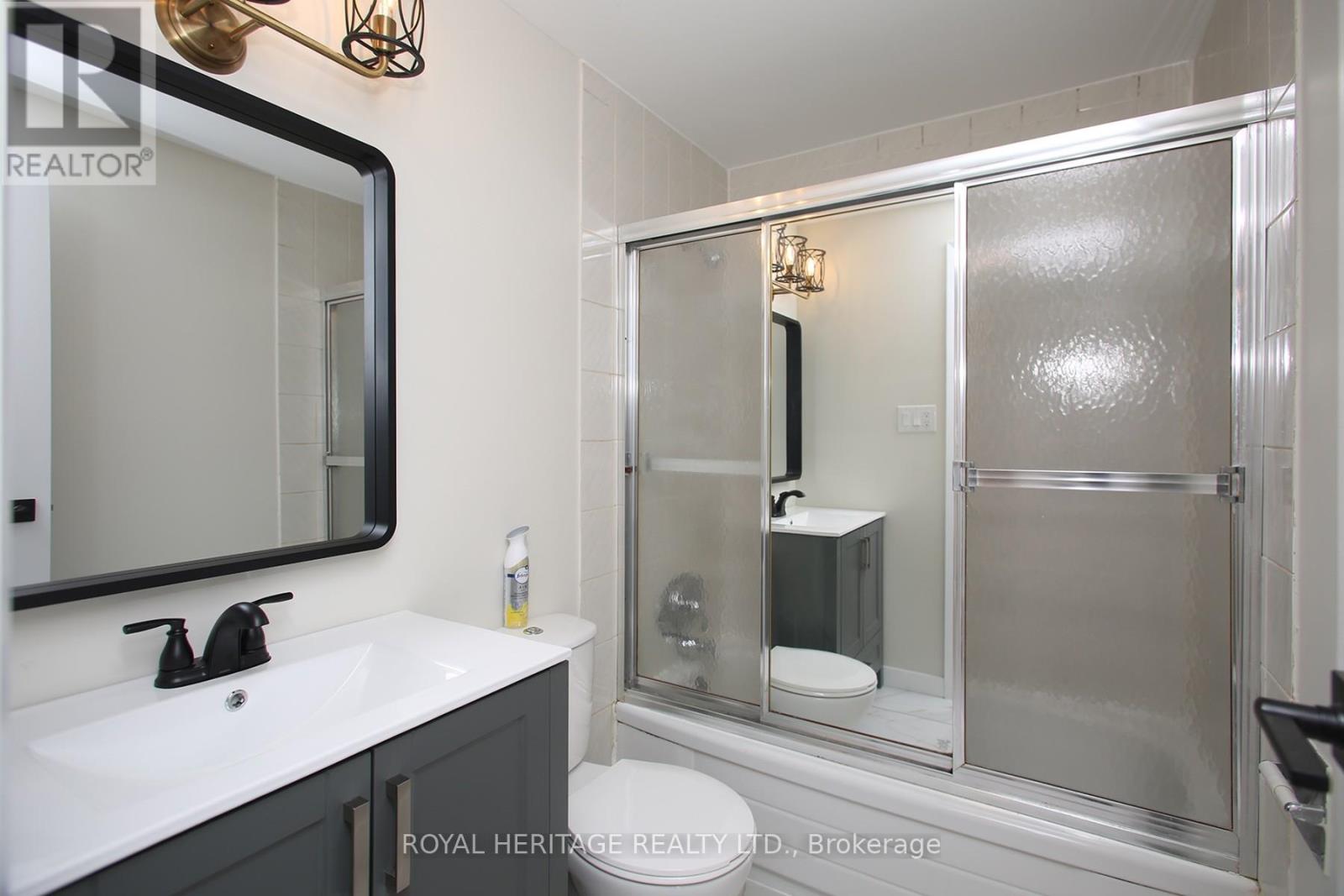 Photo 19 of 27 Parker Crescent, Ajax ON
