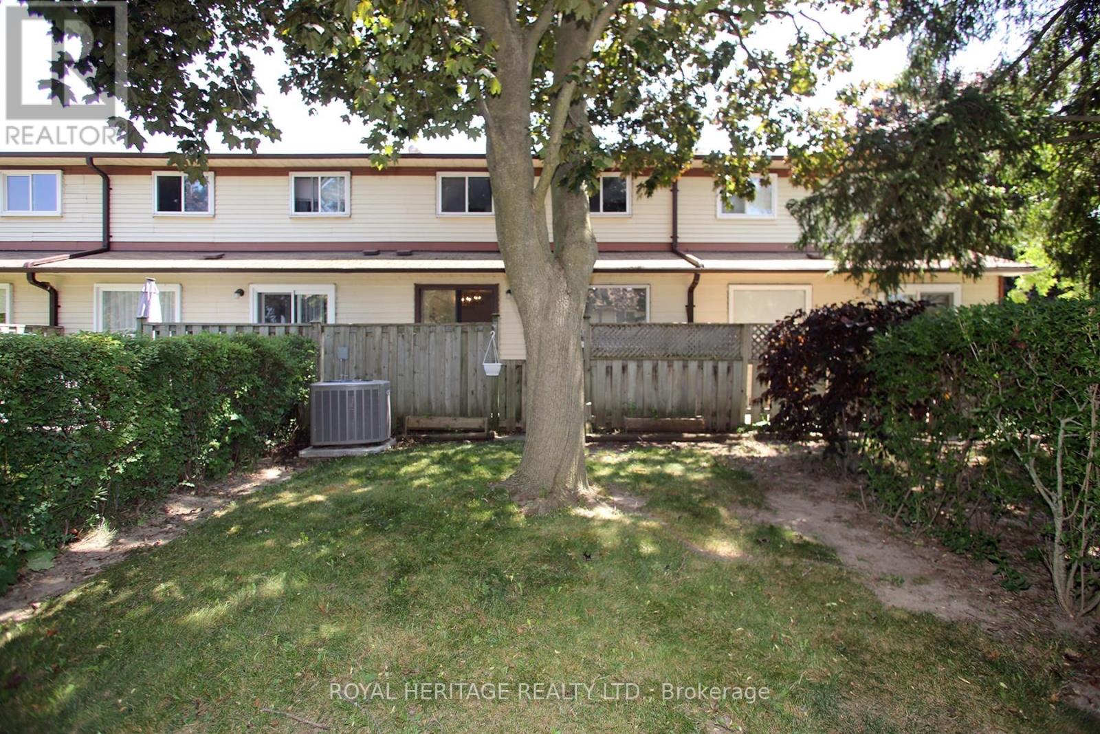 Photo 21 of 27 Parker Crescent, Ajax ON