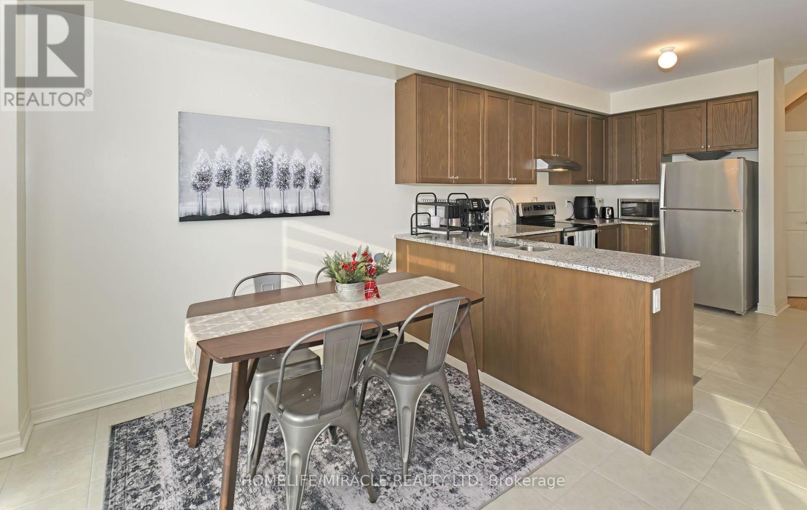 Photo 9 of 656 Fleetwood Drive, Oshawa ON