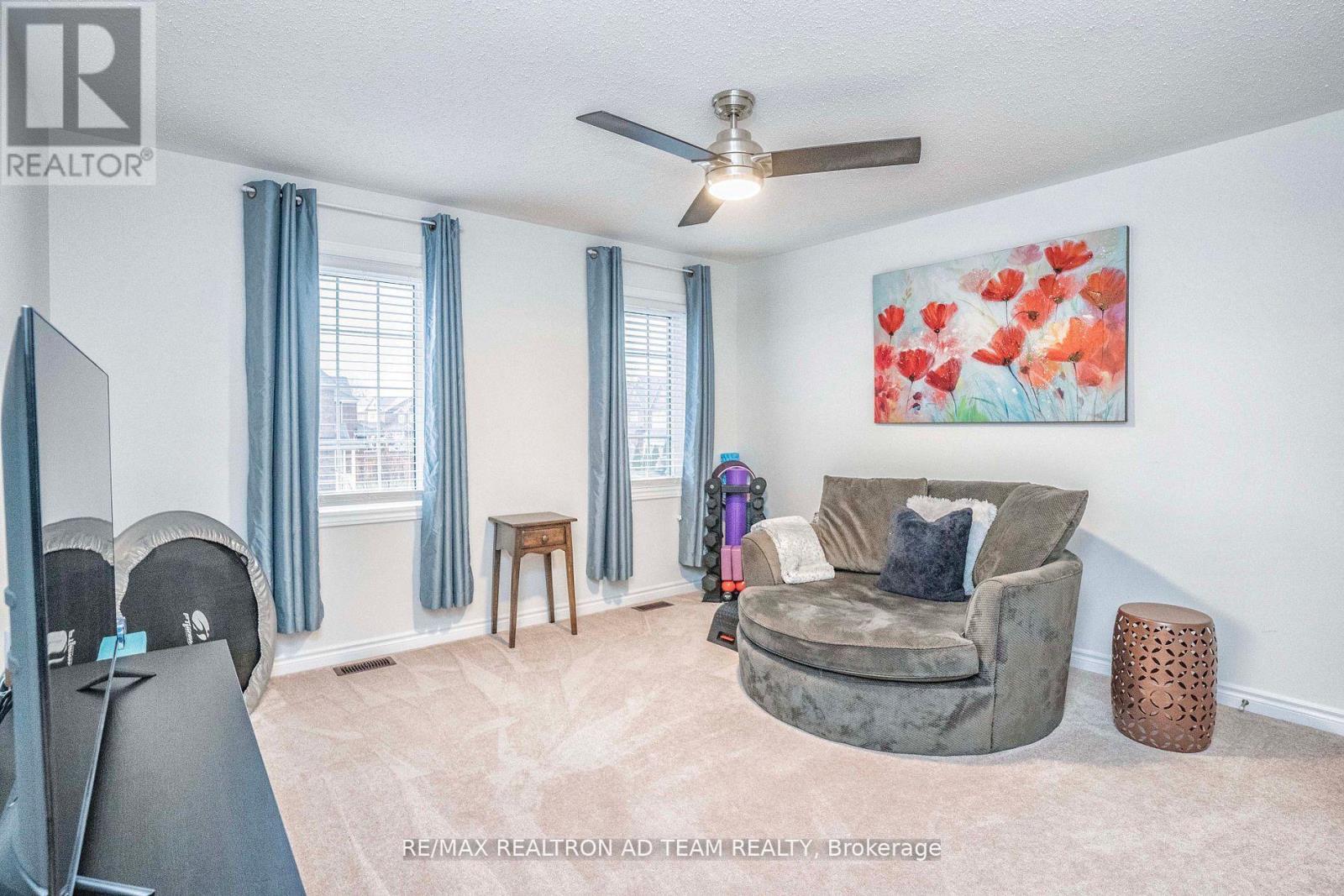 Photo 25 of 11 Kilpatrick Court, Clarington ON