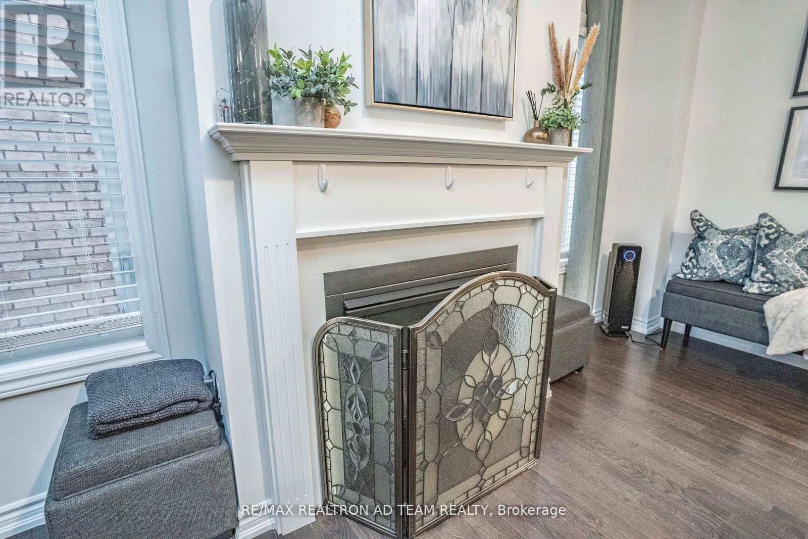 Photo 8 of 11 Kilpatrick Court, Clarington ON