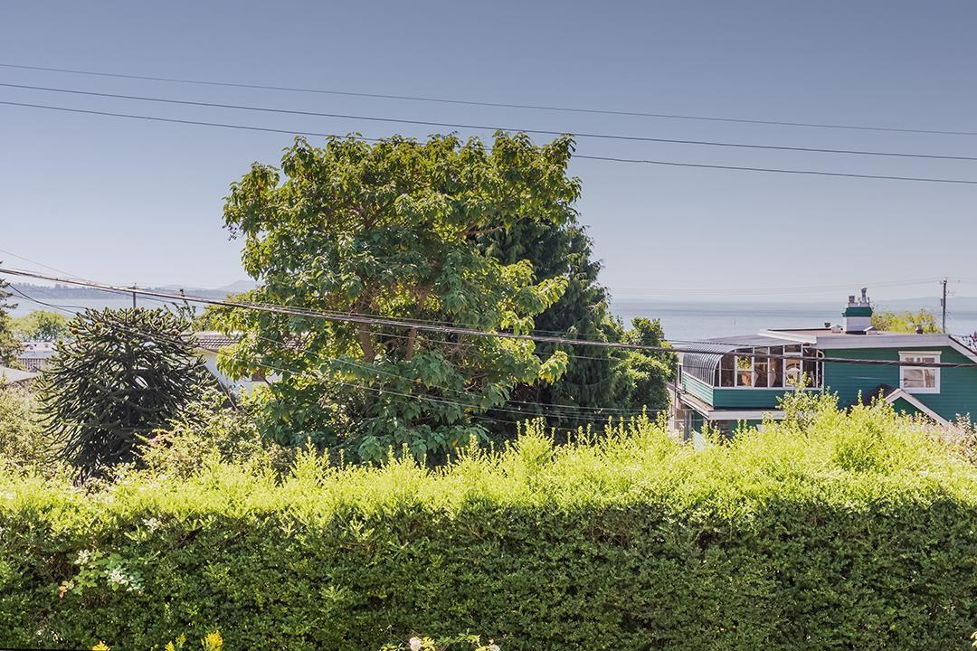 Photo 18 of 14683 West Beach Avenue, White Rock BC