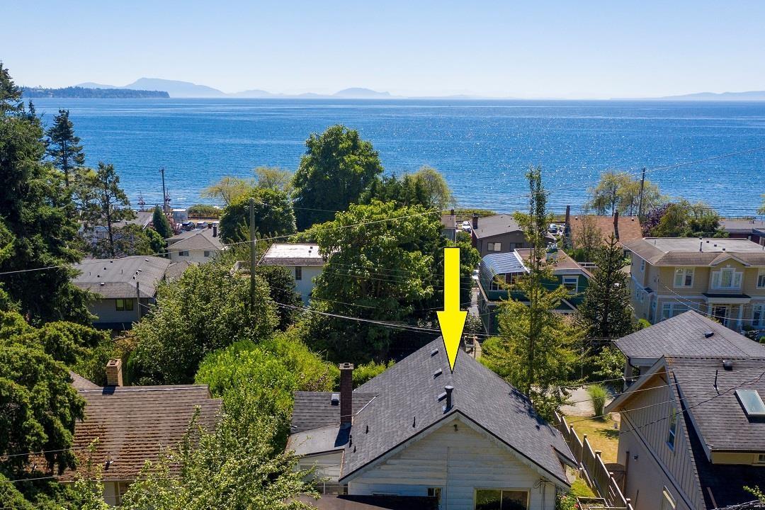Photo 1 of 14683 West Beach Avenue, White Rock BC
