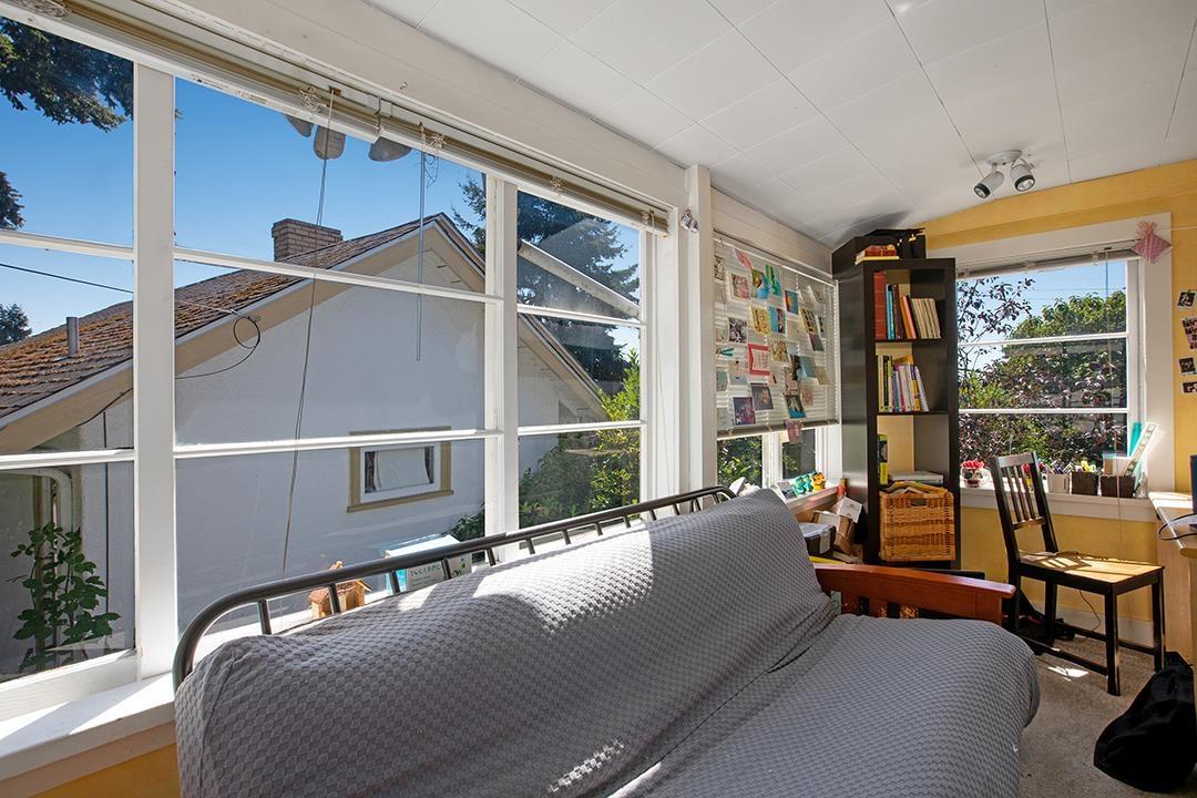 Photo 10 of 14683 West Beach Avenue, White Rock BC