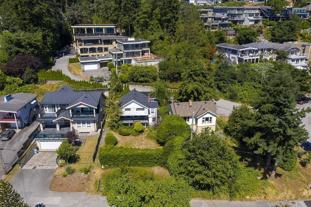 Photo 22 of 14683 West Beach Avenue, White Rock BC