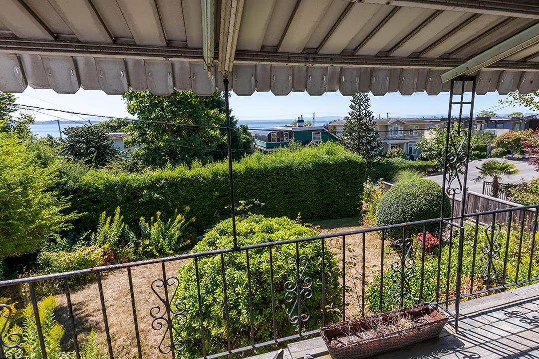 Photo 21 of 14683 West Beach Avenue, White Rock BC