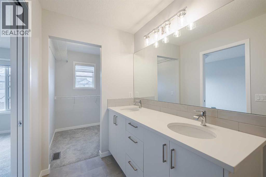 Photo 25 of 120 Edith Place Nw, Calgary AB