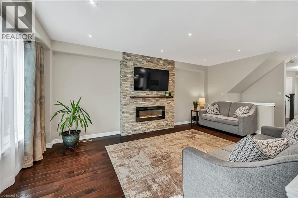 Photo 9 of 70 Escarpment Drive, Stoney Creek ON