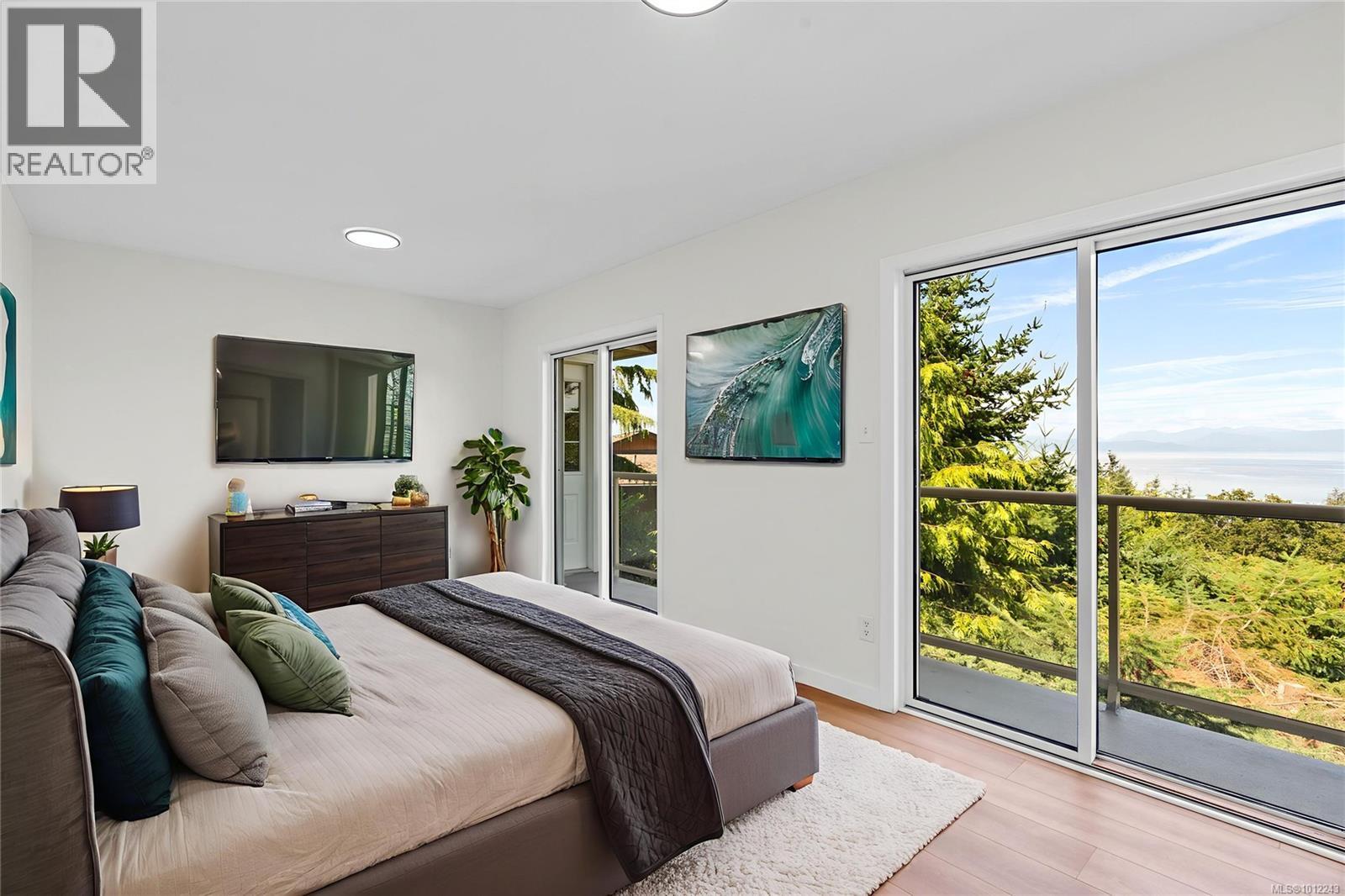 Photo 10 of 3640 Sundown Dr, Nanaimo BC