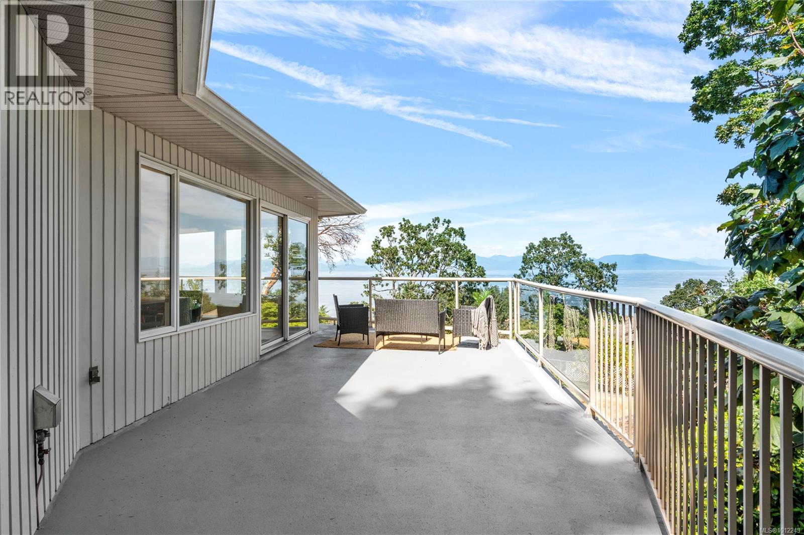 Photo 21 of 3640 Sundown Dr, Nanaimo BC