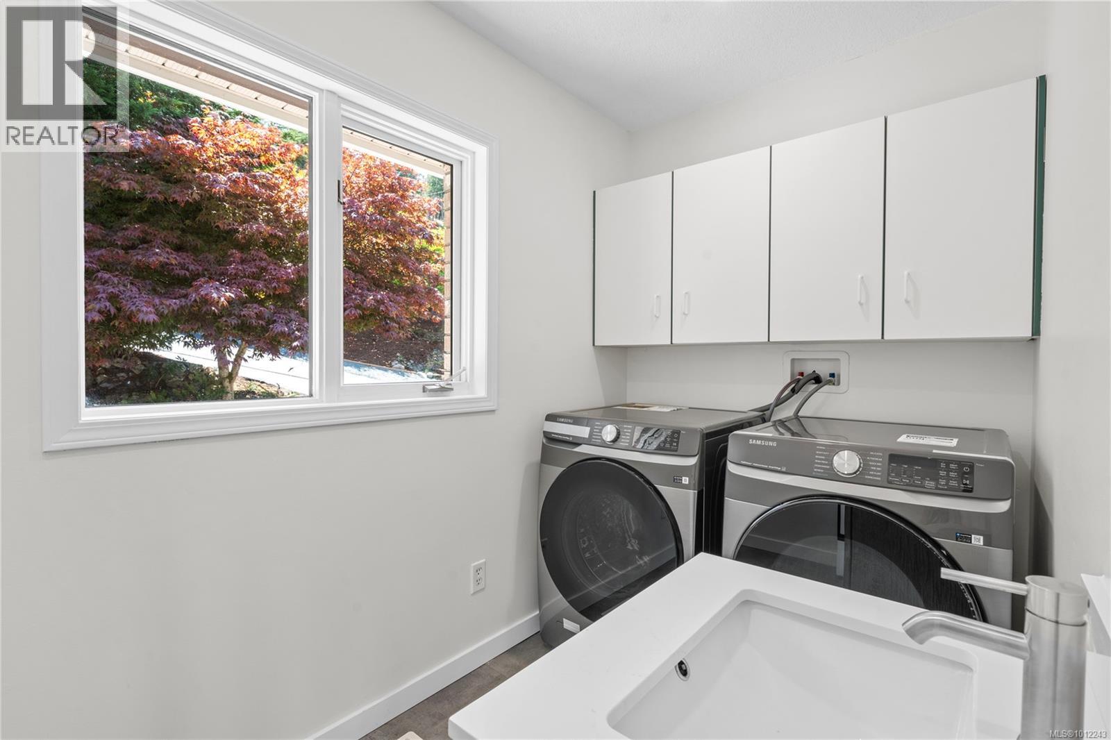 Photo 26 of 3640 Sundown Dr, Nanaimo BC