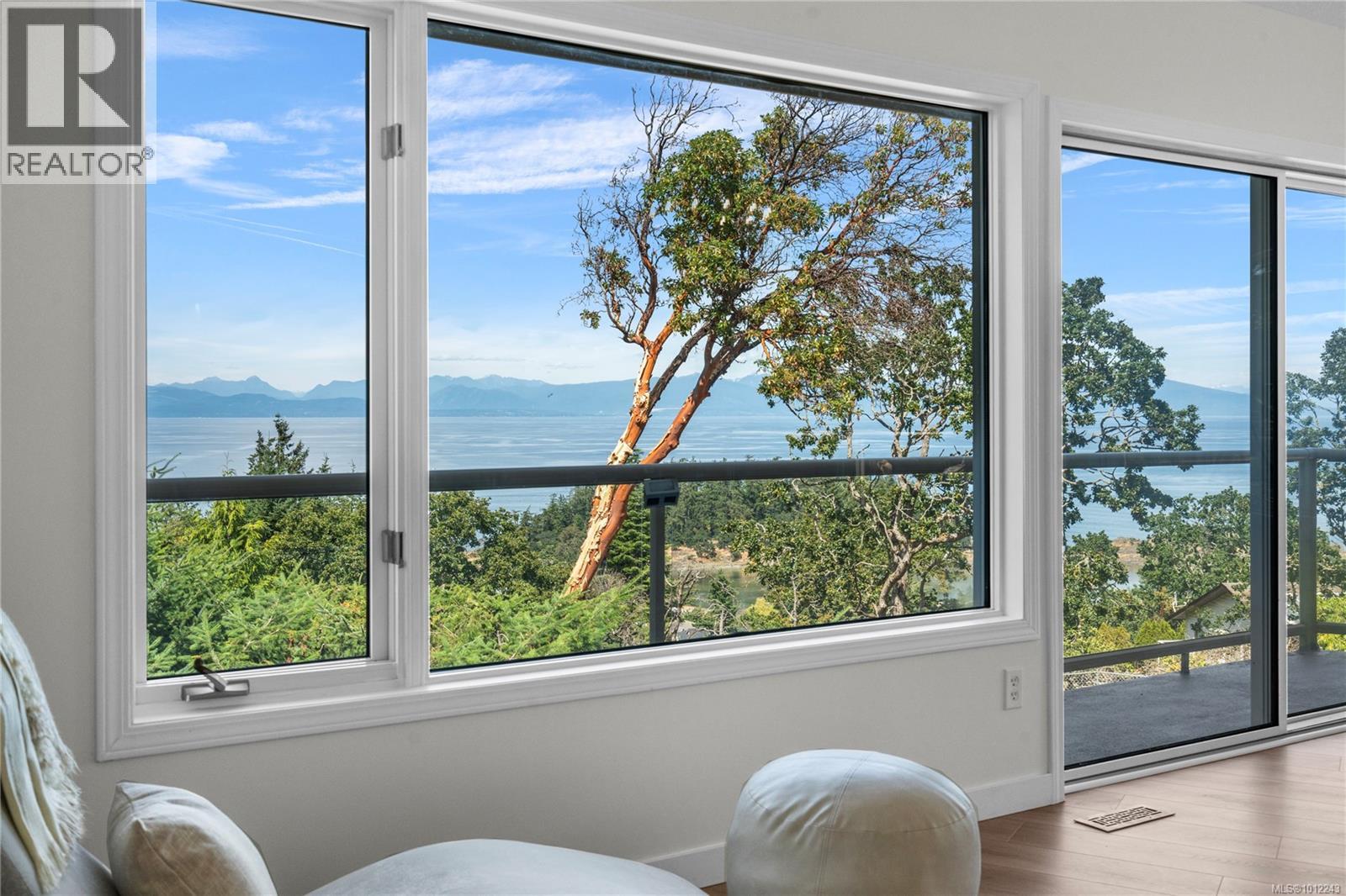 Photo 6 of 3640 Sundown Dr, Nanaimo BC