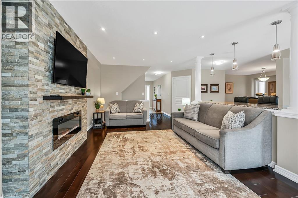 Photo 10 of 70 Escarpment Drive, Stoney Creek ON