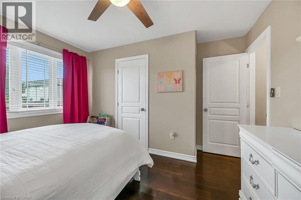 Photo 34 of 70 Escarpment Drive, Stoney Creek ON