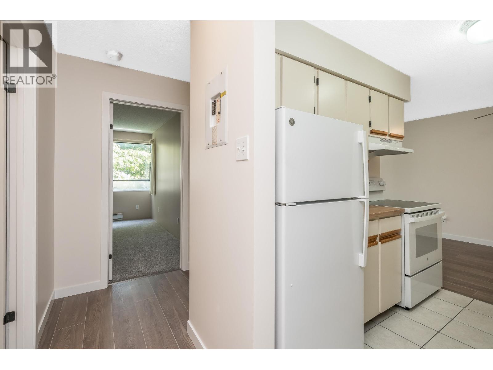 Photo 6 of 404 1026 Queens Avenue, New Westminster BC