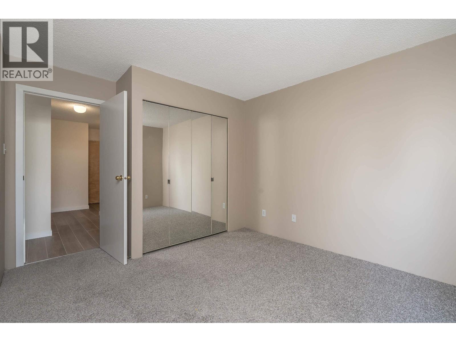 Photo 18 of 404 1026 Queens Avenue, New Westminster BC