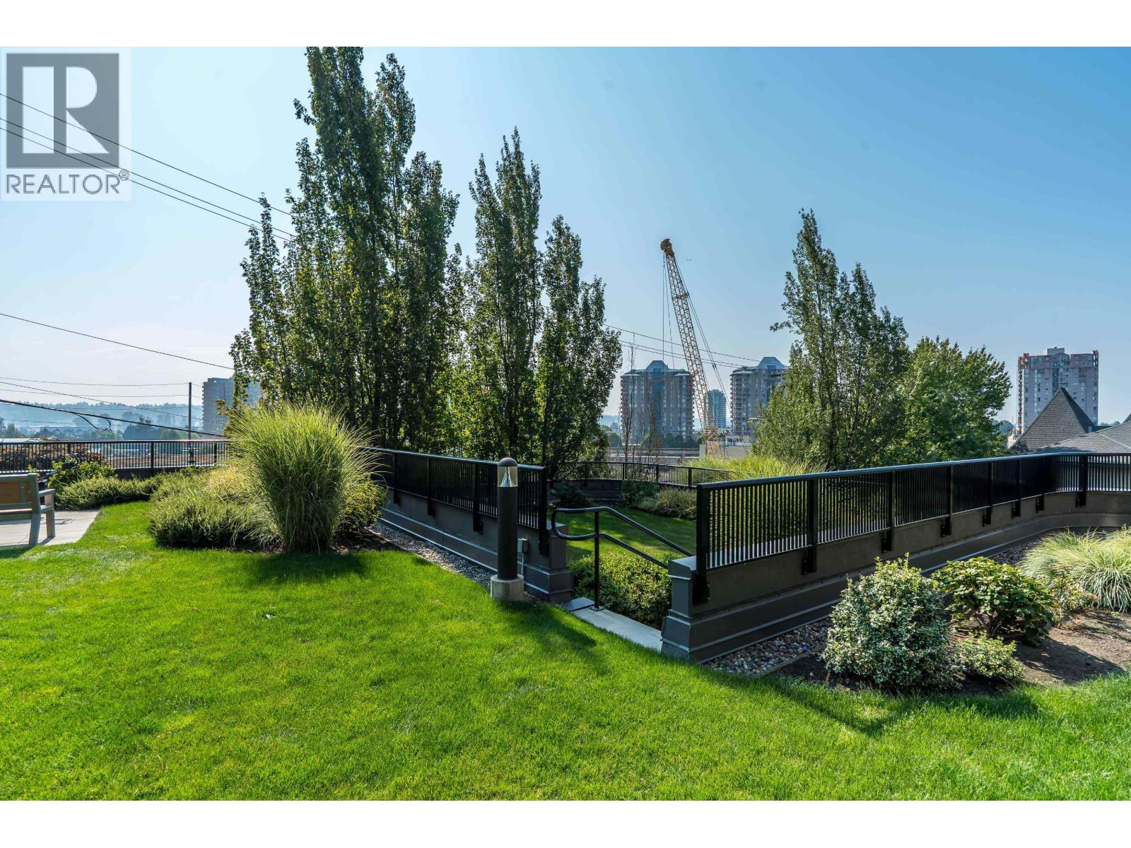 Photo 32 of 404 1026 Queens Avenue, New Westminster BC