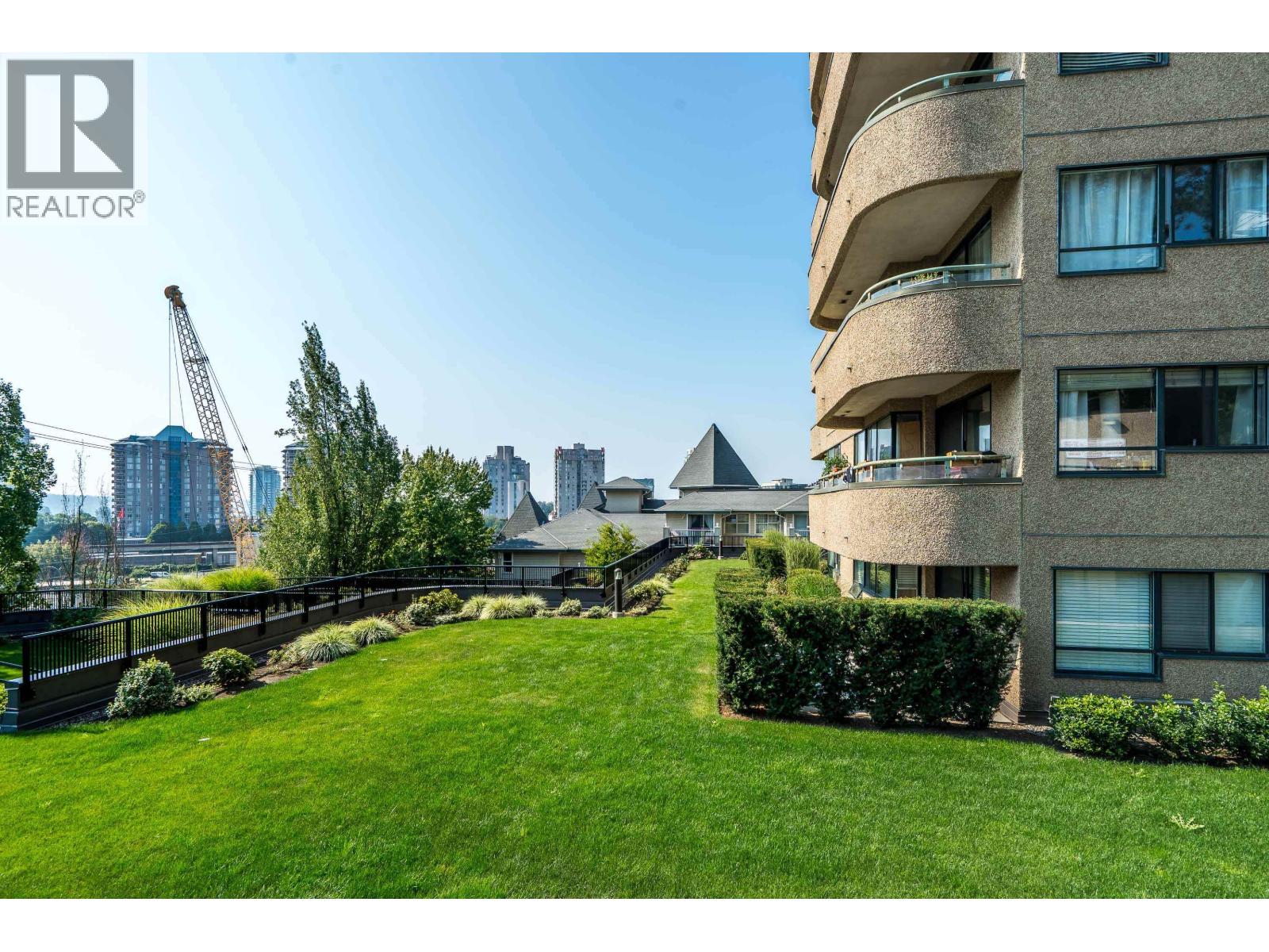 Photo 30 of 404 1026 Queens Avenue, New Westminster BC
