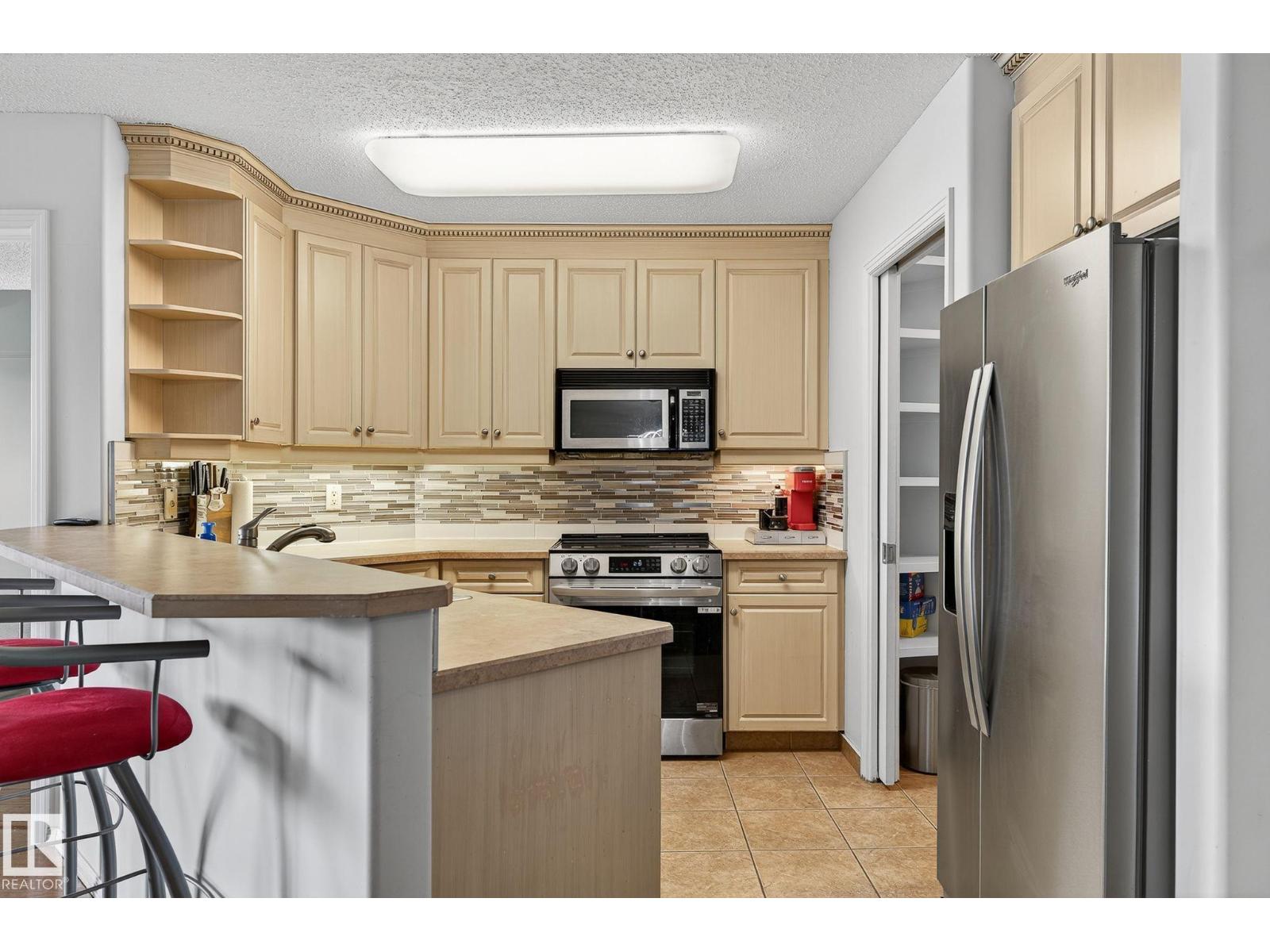 Photo 10 of 410 10951 124 St Nw, Edmonton AB