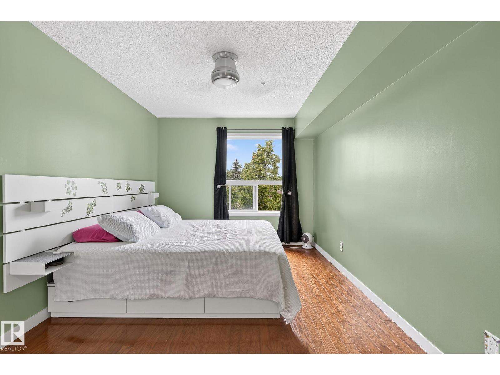 Photo 14 of 410 10951 124 St Nw, Edmonton AB