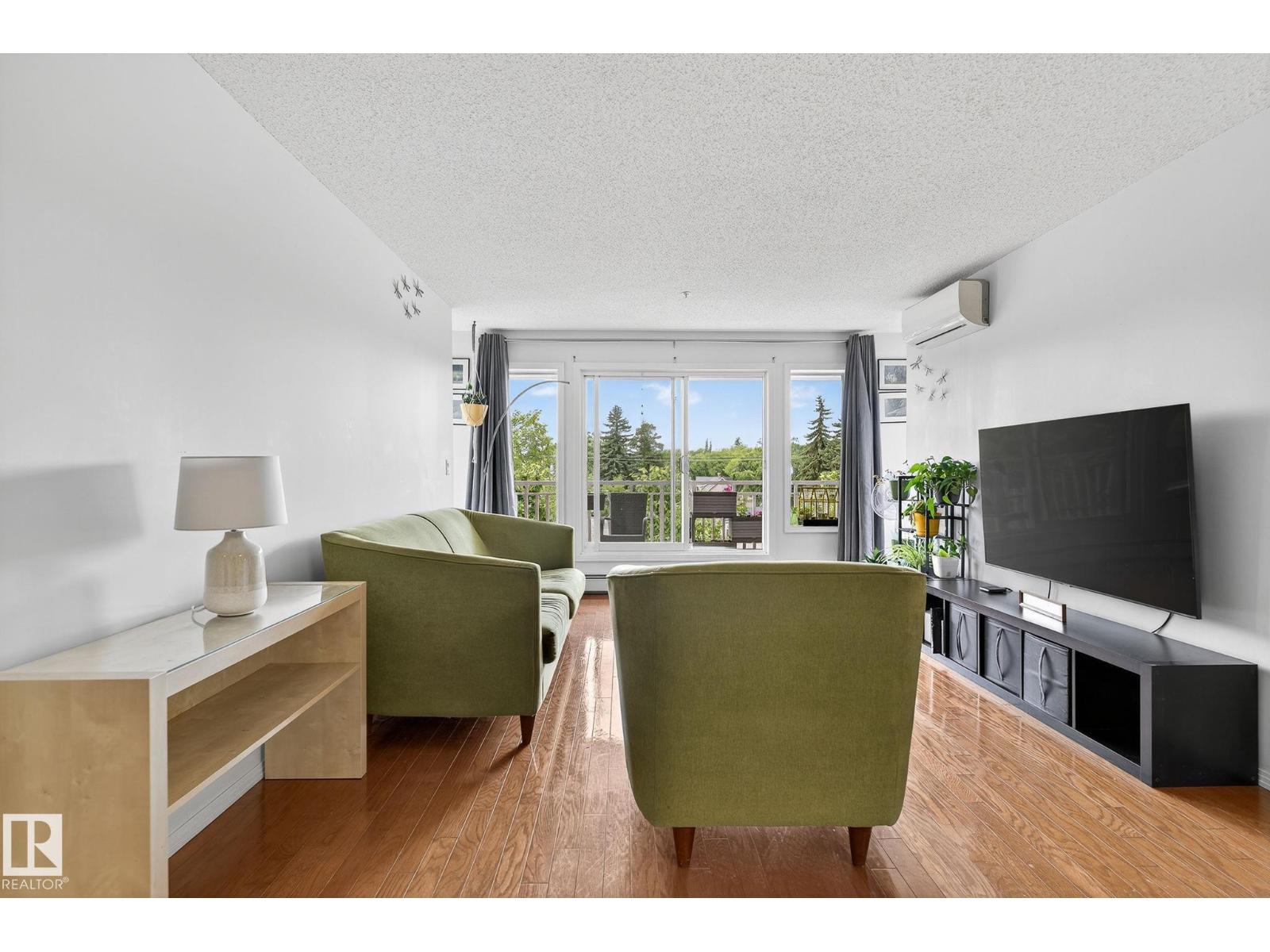 Photo 3 of 410 10951 124 St Nw, Edmonton AB