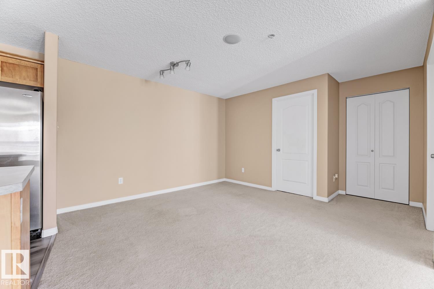 Photo 11 of 230 1520 Hammond Ga Nw, Edmonton AB