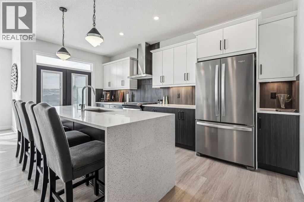 Photo 1 of 123 Mitchell Way Nw, Calgary AB