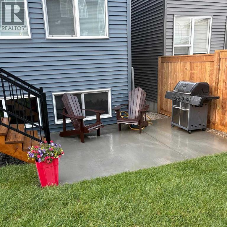 Photo 35 of 123 Mitchell Way Nw, Calgary AB