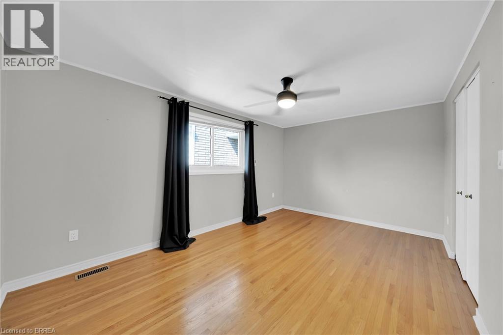 Photo 20 of 11 Colmar Place Unit 2, Dundas ON