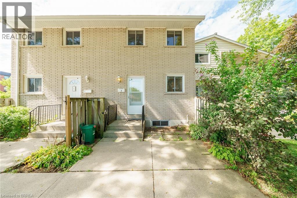 Photo 38 of 11 Colmar Place Unit 2, Dundas ON