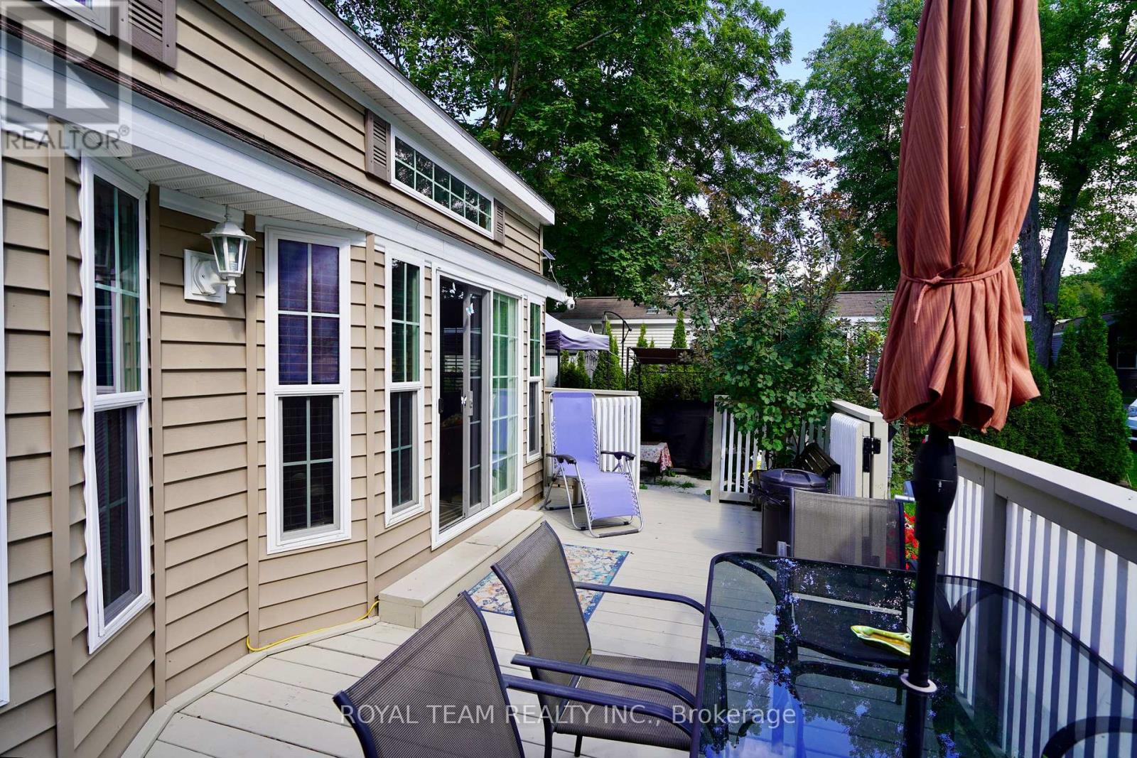 Photo 2 of 15014 Ninth Line, Whitchurchstouffville ON