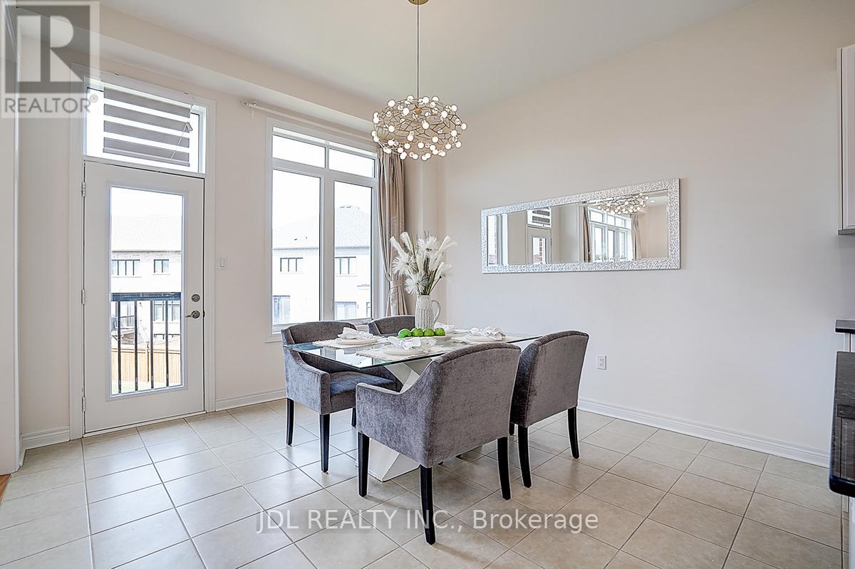 Photo 15 of 10 Caine Street, Richmond Hill ON