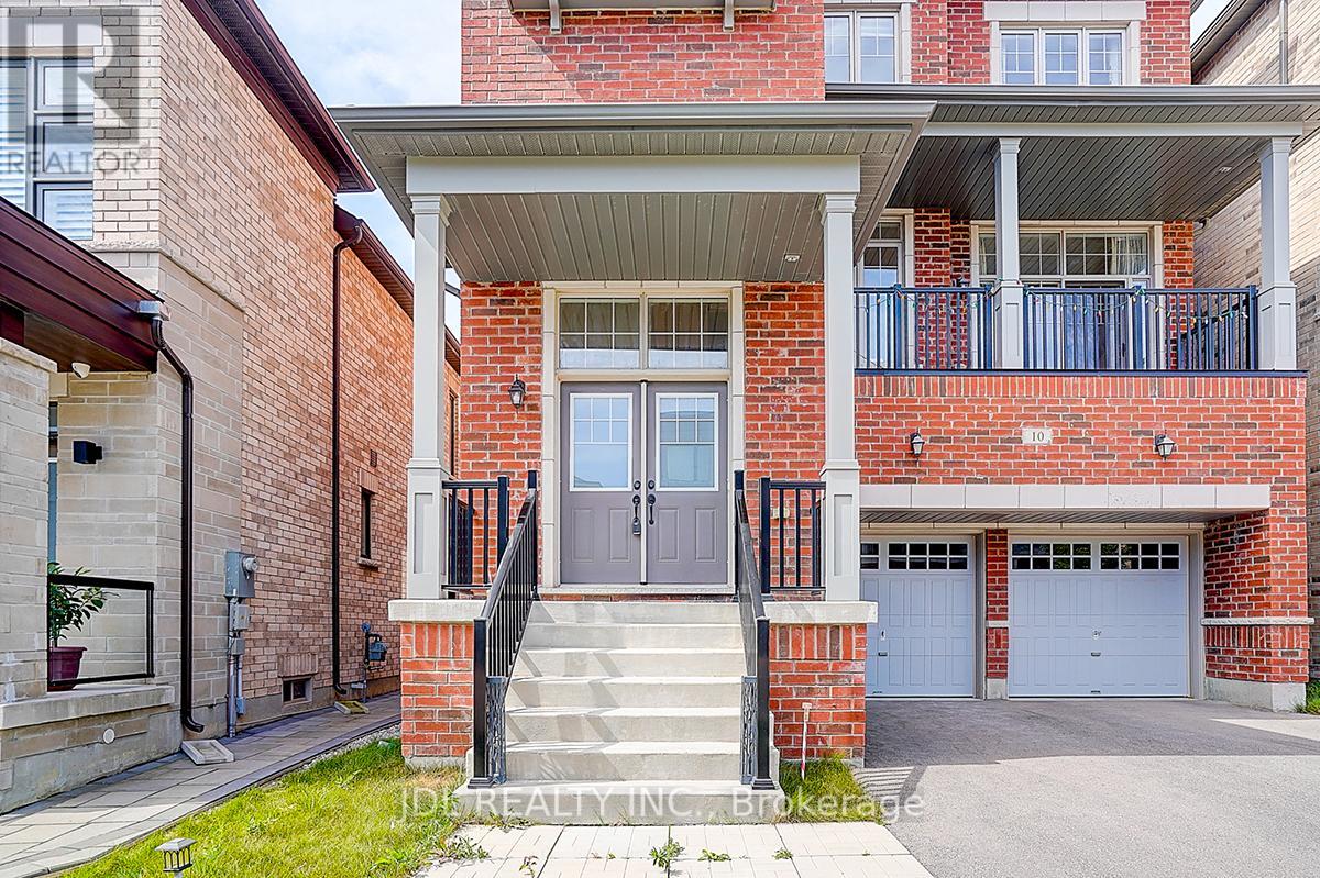 Photo 2 of 10 Caine Street, Richmond Hill ON