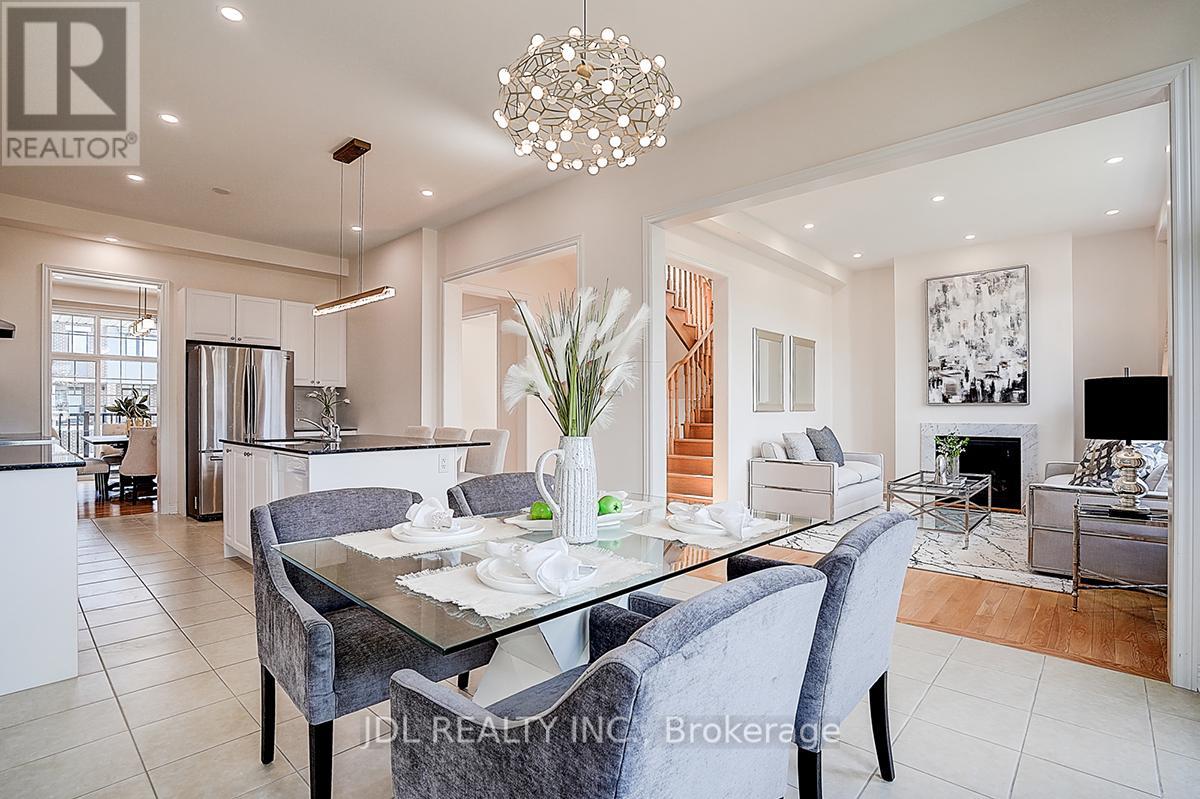 Photo 9 of 10 Caine Street, Richmond Hill ON
