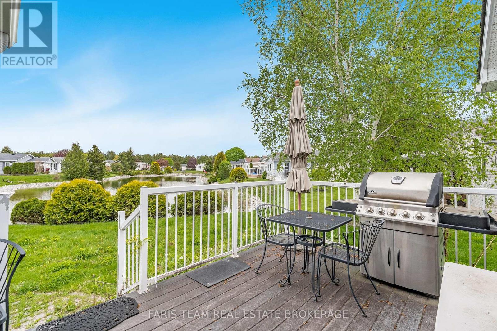 Photo 18 of 2 St James Place, Wasaga Beach ON