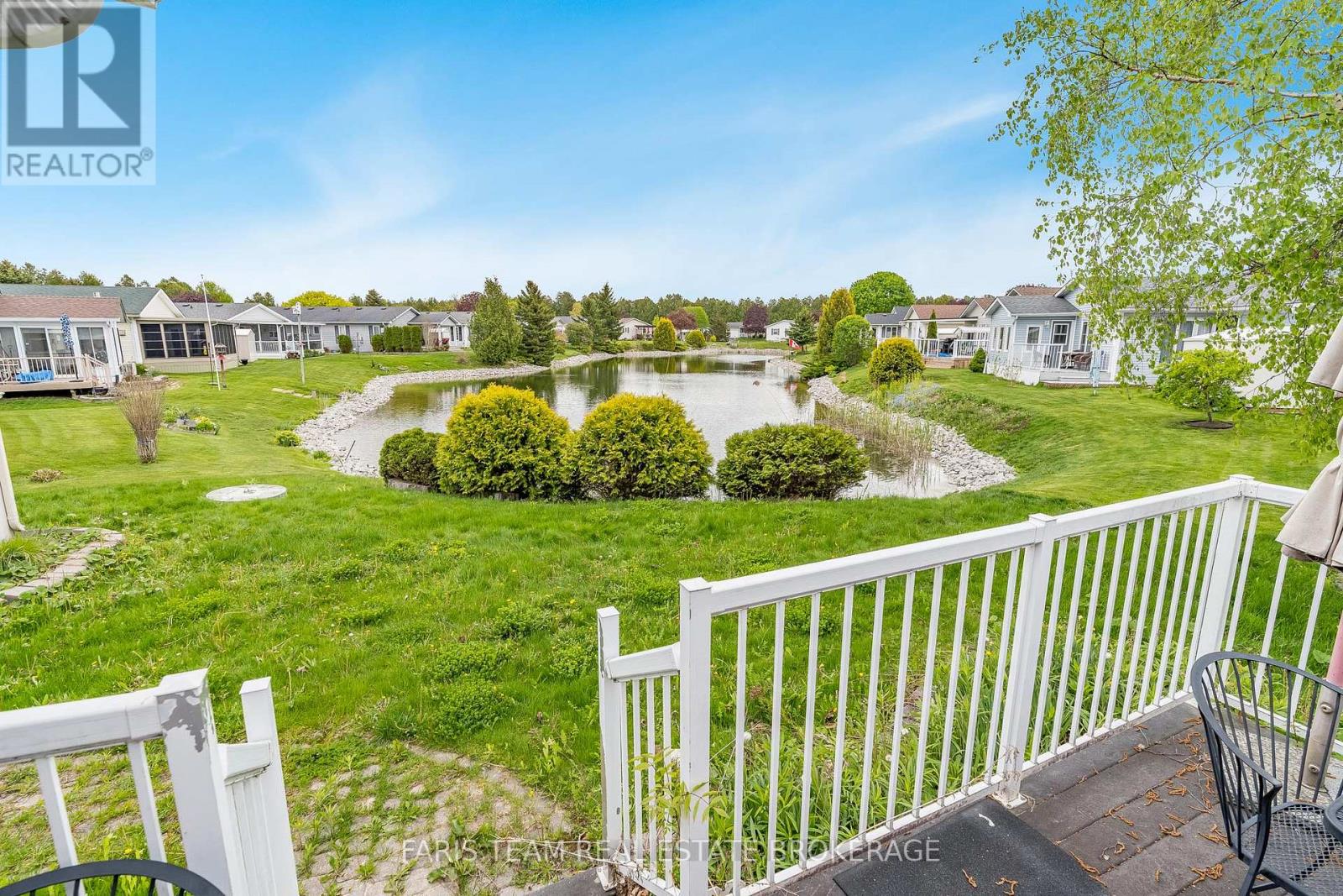 Photo 20 of 2 St James Place, Wasaga Beach ON