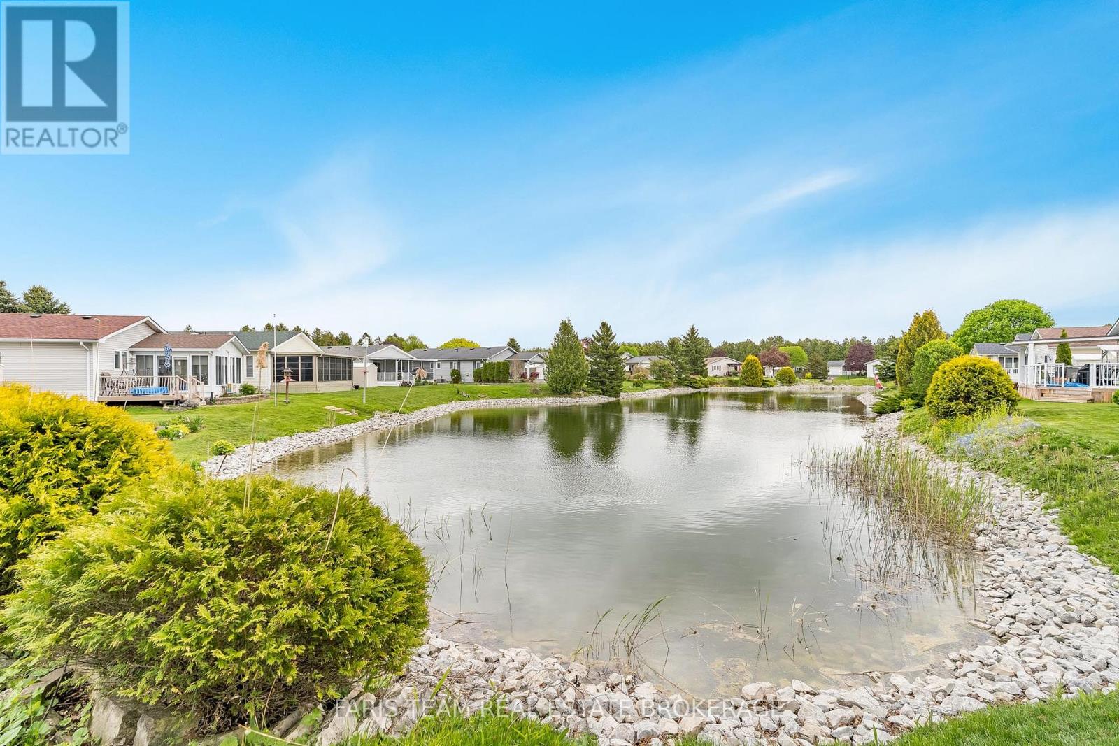 Photo 21 of 2 St James Place, Wasaga Beach ON