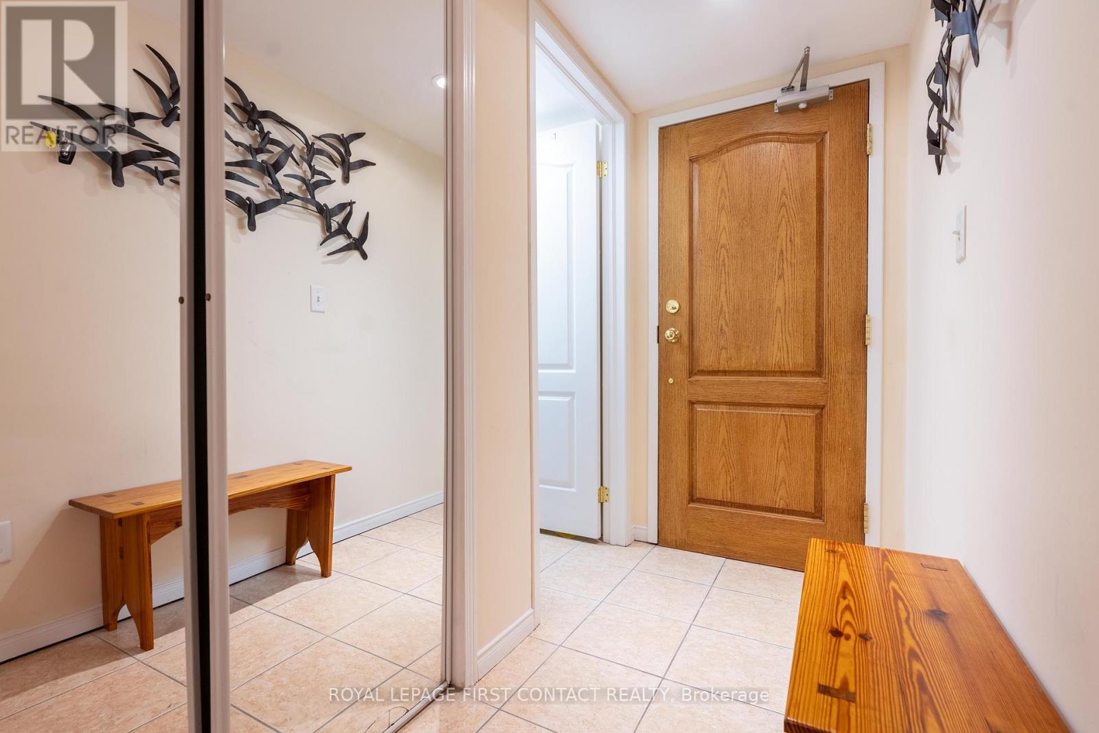 Photo 2 of 104 117 Edgehill Drive, Barrie ON