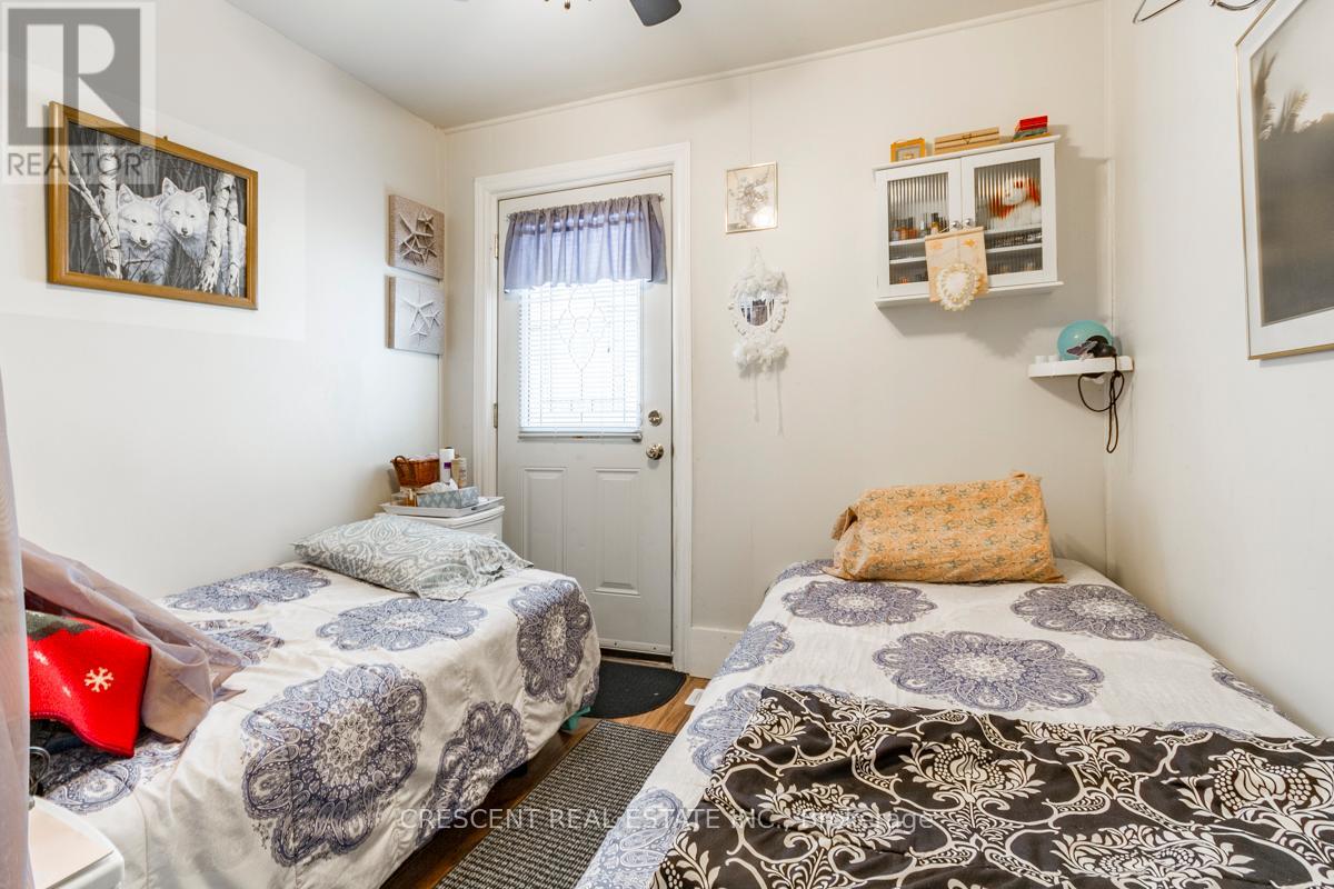 Photo 7 of 1 265 Barrie Road, Orillia ON