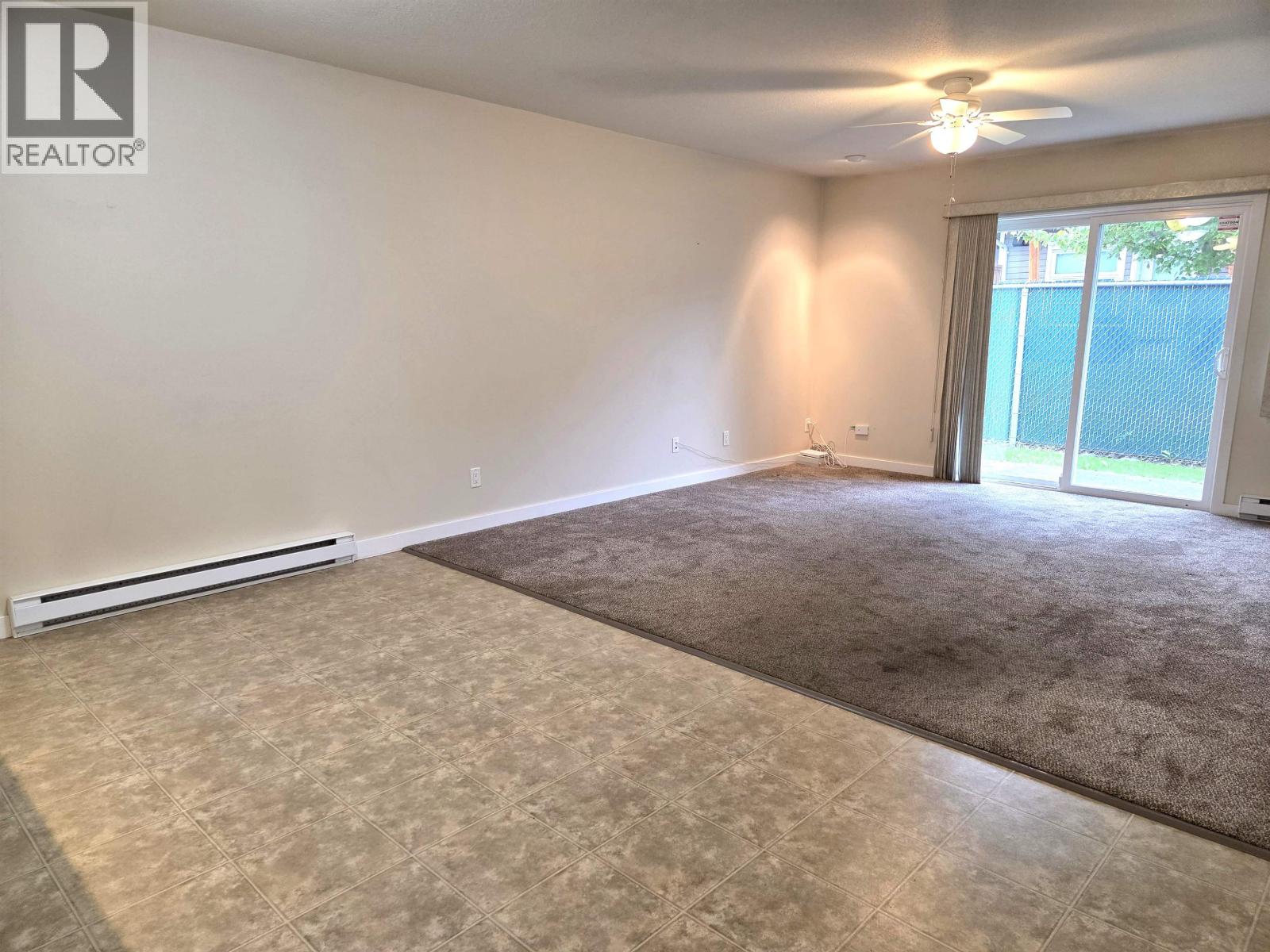 #35-3404 ADAM Street, Terrace