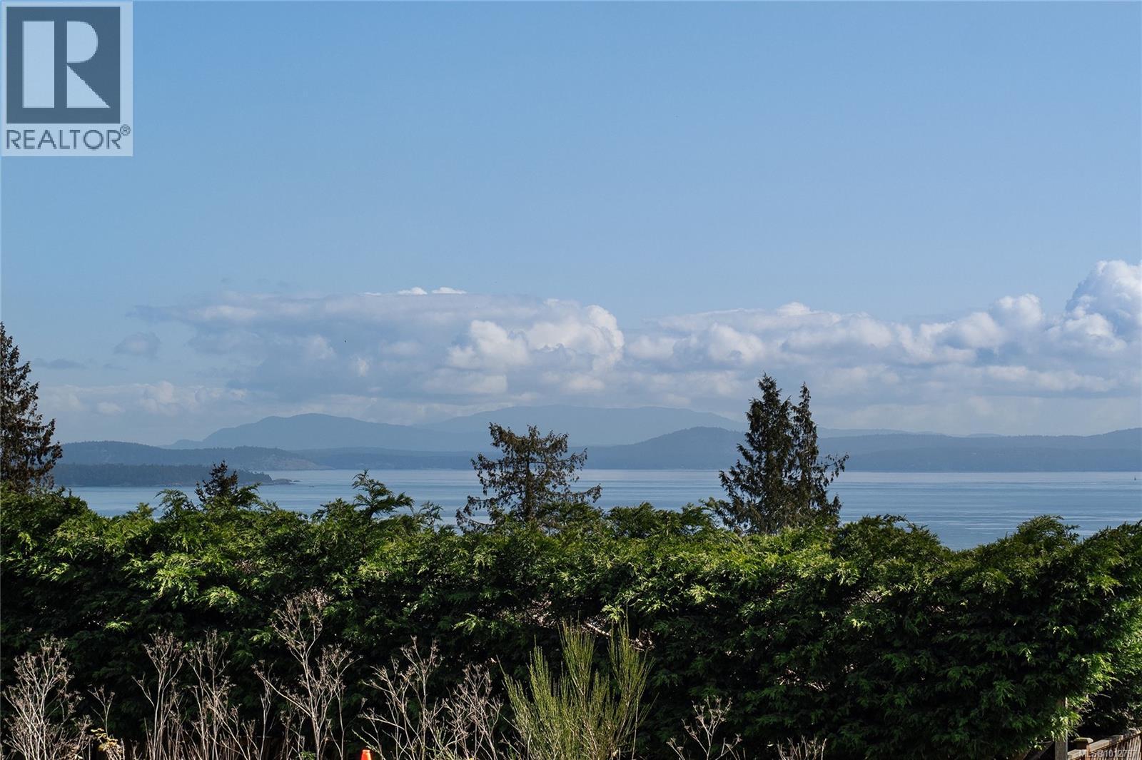Photo 28 of 805 Yole Pl, Saanich BC