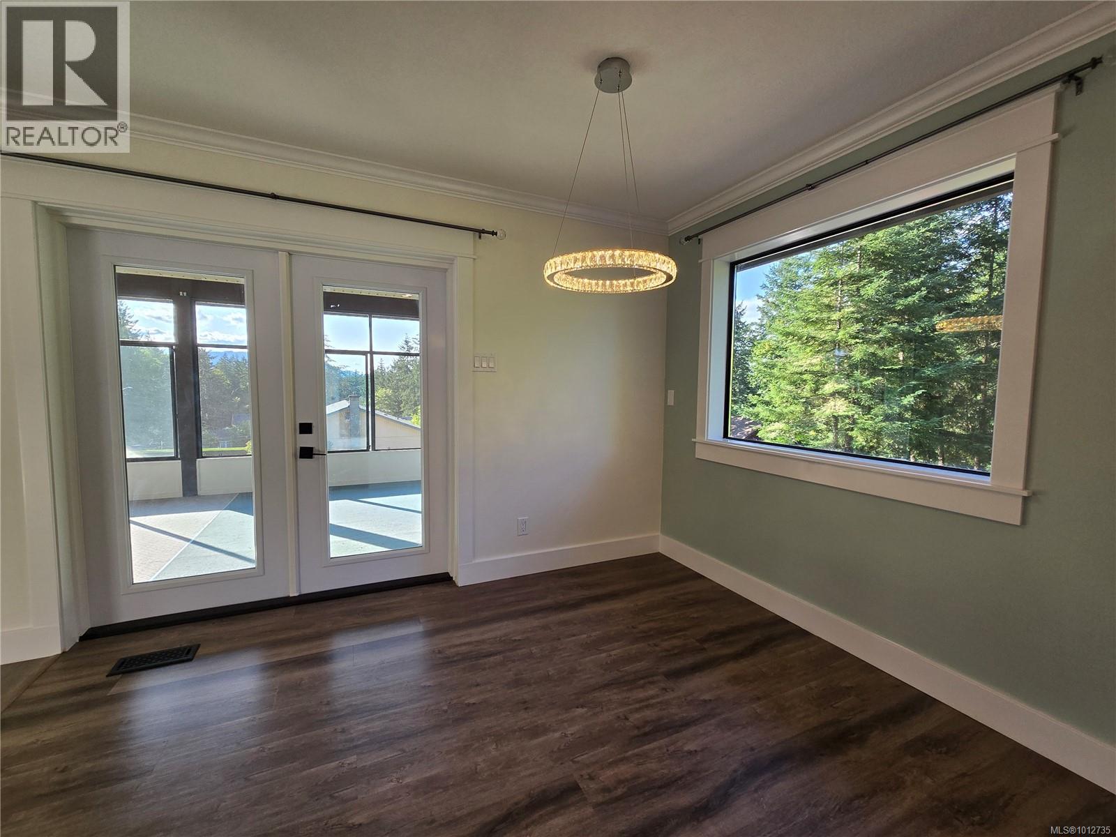 Photo 11 of 6315 Woodgrove Way, Duncan BC