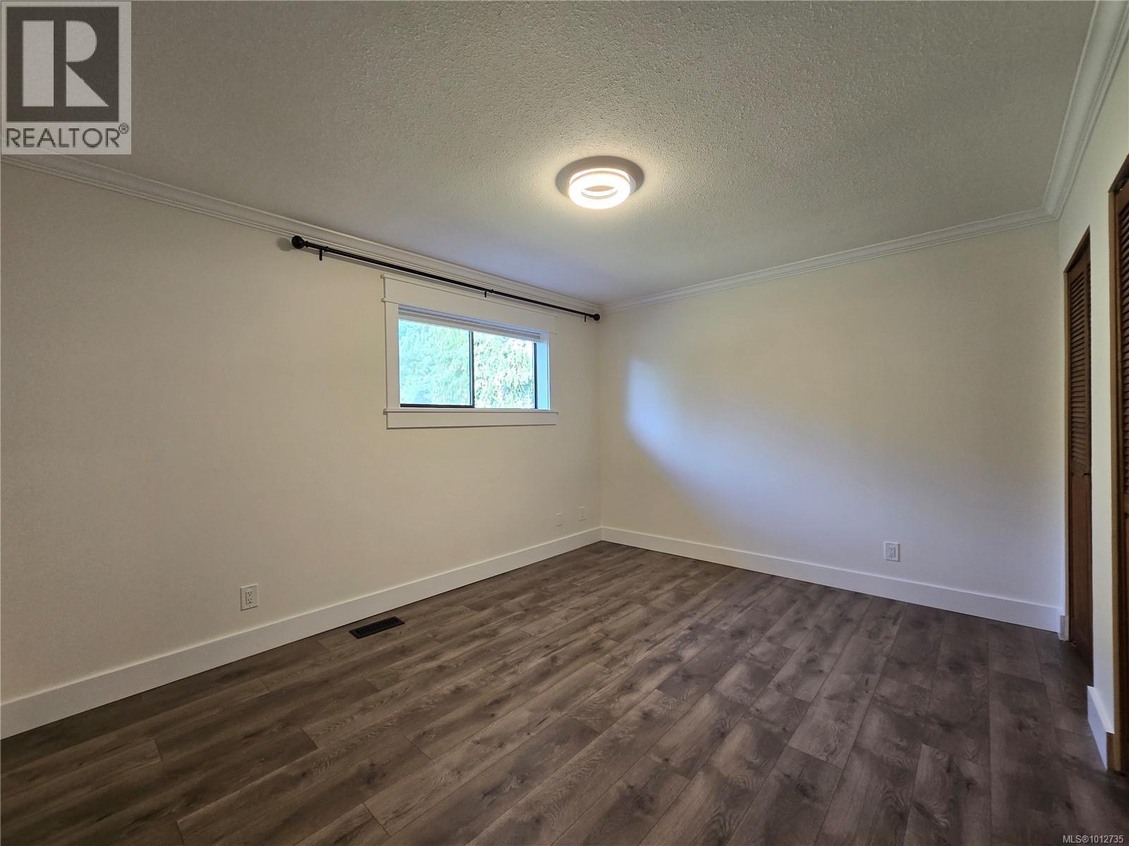 Photo 16 of 6315 Woodgrove Way, Duncan BC