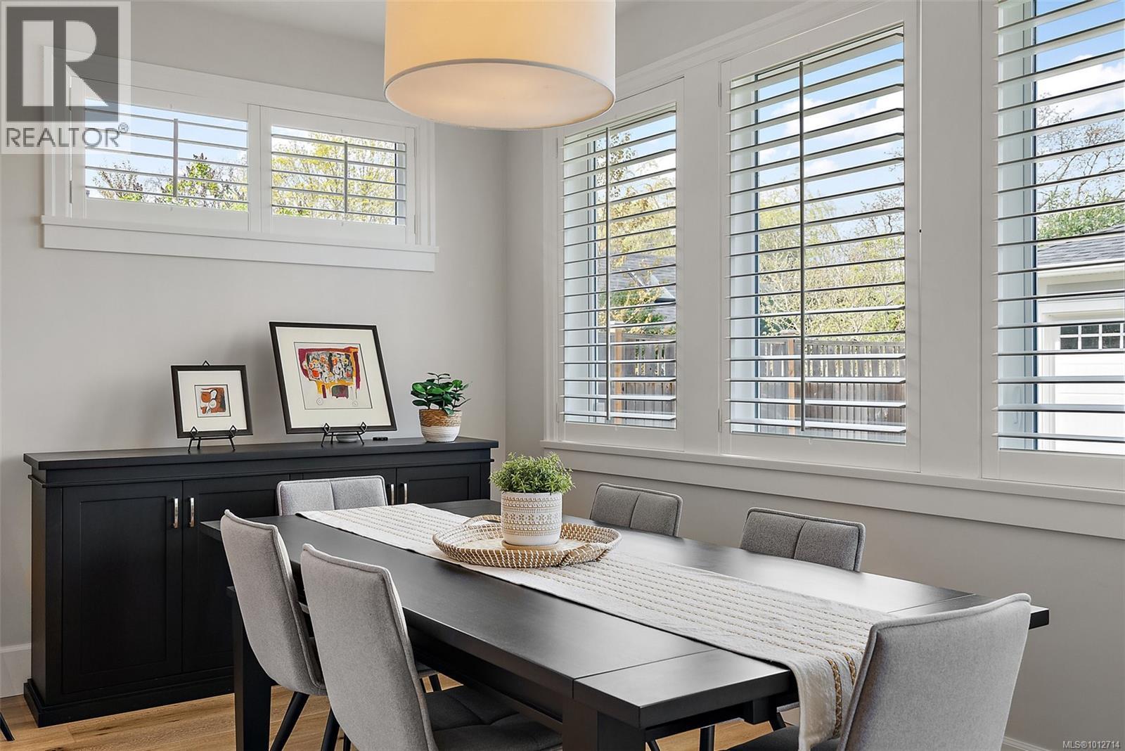 Photo 20 of 2174 Beaverbrooke St, Oak Bay BC