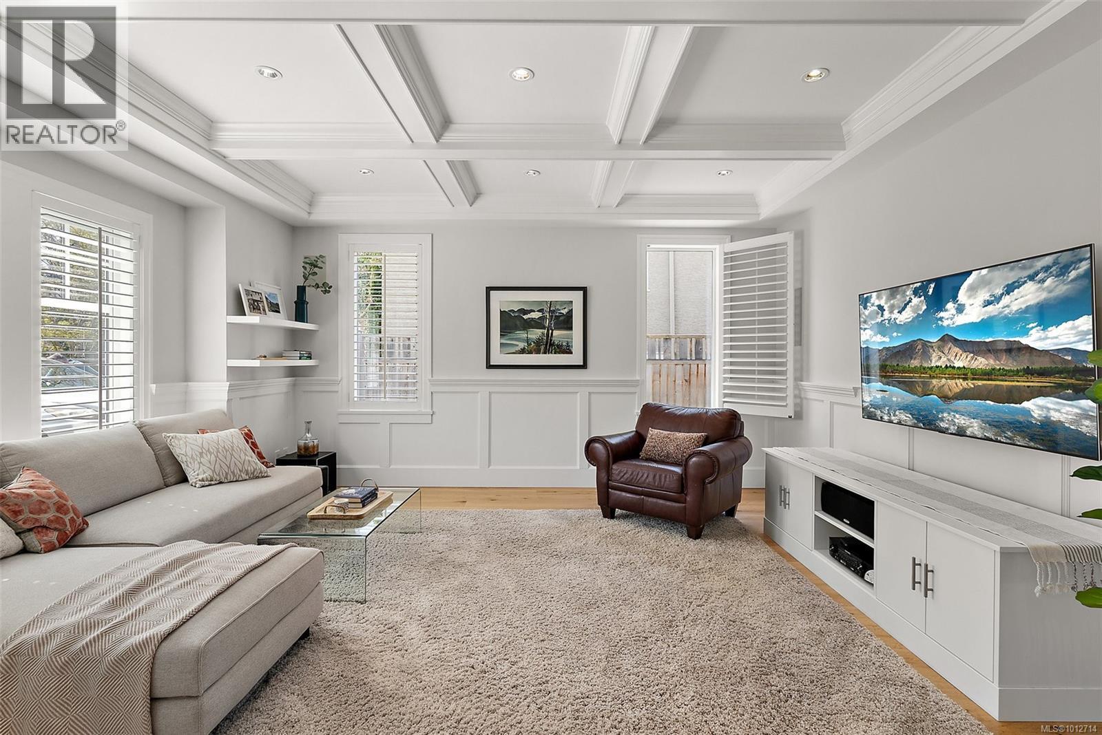 Photo 27 of 2174 Beaverbrooke St, Oak Bay BC