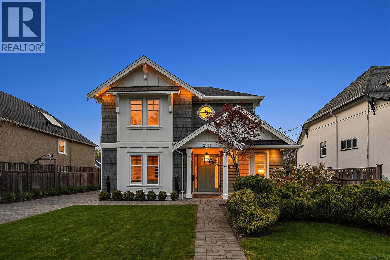 Photo 42 of 2174 Beaverbrooke St, Oak Bay BC