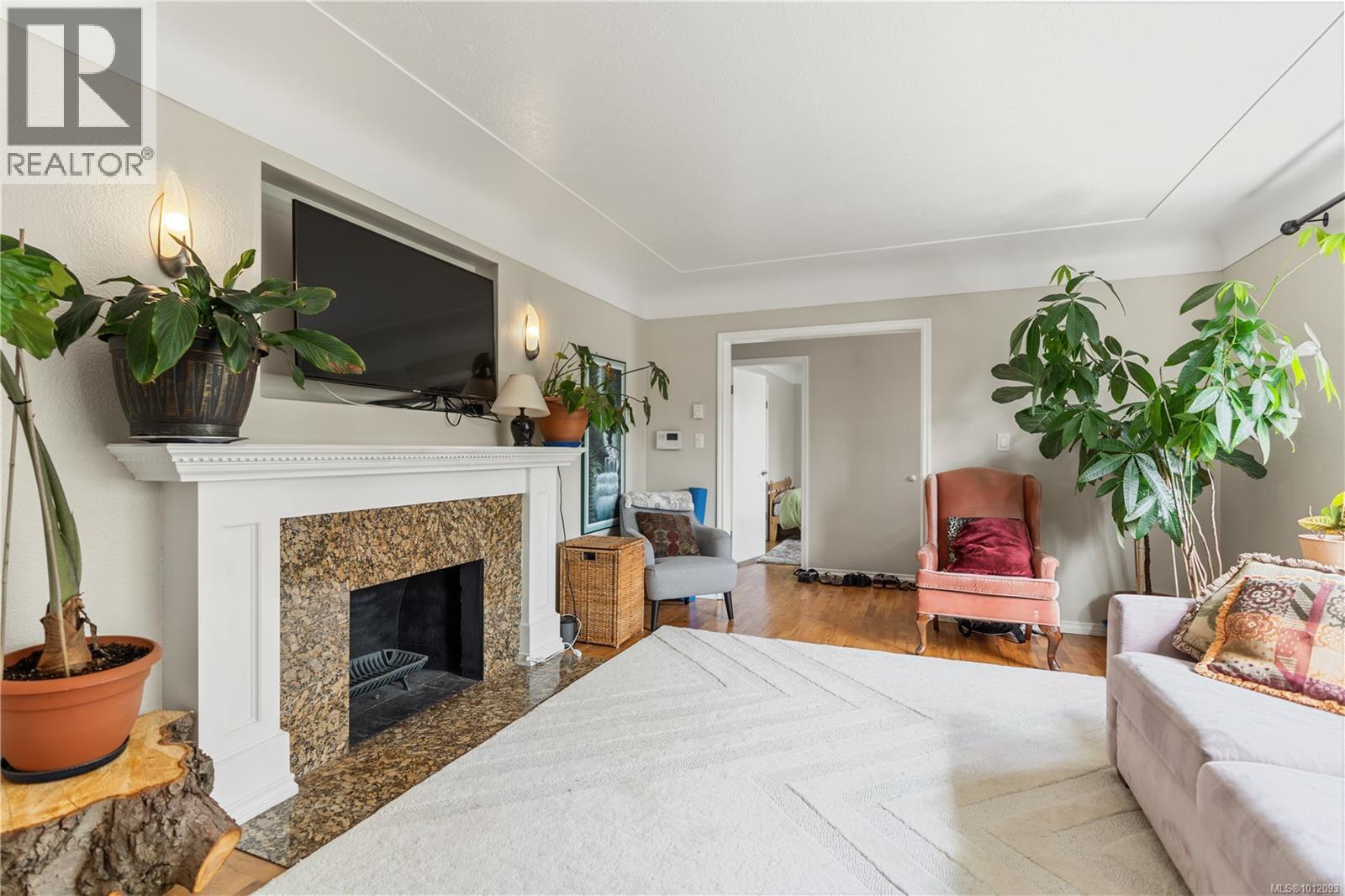 Photo 11 of 1468 Stroud Rd, Victoria BC